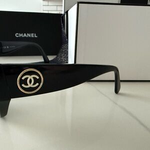 Chanel Black Sunglasses 100% Authentic